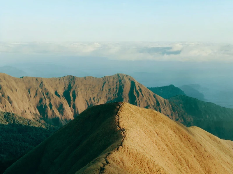 Menyaksikan Keindahan Bukit Anak Dara Lombok: Wisata Alam yang Menyegarkan