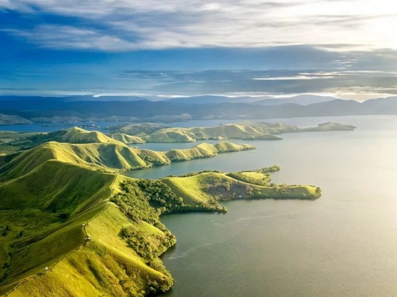 Danau Sentani, Wisata Alam Berpadu Dengan Budaya