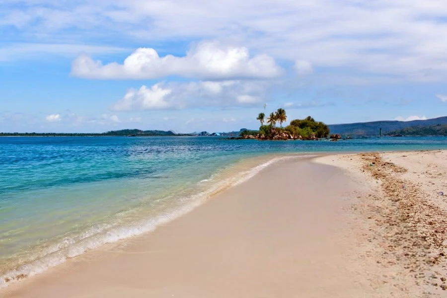 Pantai Aluran Pandan: Keindahan Tersembunyi di Pesisir Sumatera