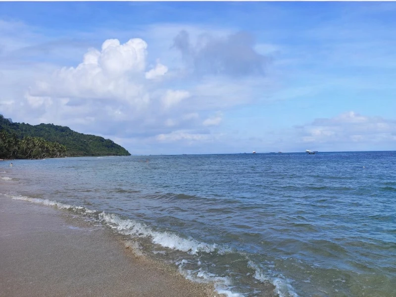 Keindahan Tersembunyi Pantai Nirwana Padang – Surga Bahari di Sumatera Barat