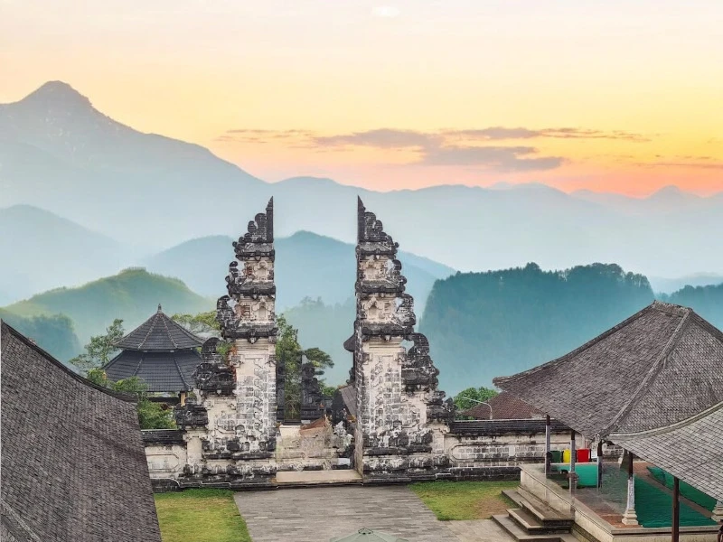 Pura Penataran Agung Lempuyang – Keajaiban Wisata Spiritual di Bali