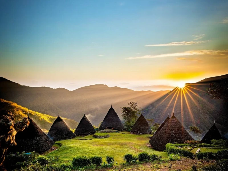 Wisata Budaya di Desa Waerebo, Nusa Tenggara Timur: Menikmati Keindahan Alam dan Tradisi yang Khas