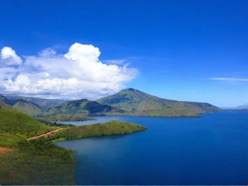 Pesona Danau Paniai: Keindahan Alam Tersembunyi di Papua