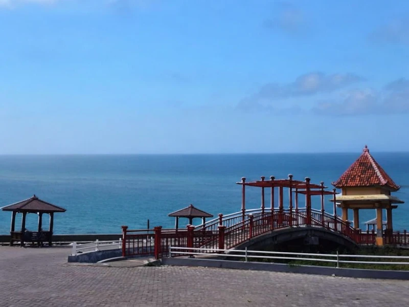 Pantai Boom Tuban: Pesona Wisata Bahari di Pesisir Utara Jawa Timur