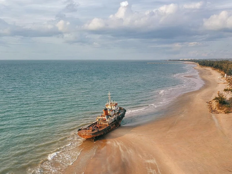 Pesona Tersembunyi Pantai Surindah Tuban: Surga Bahari di Ujung Pesisir Jawa Timur